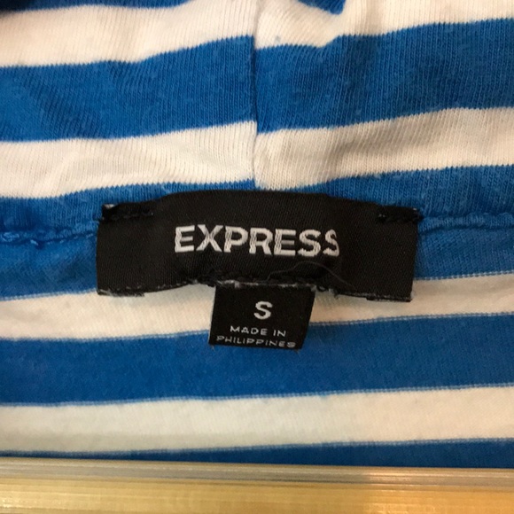 Women’s Express Sleeveless Shirt - Picture 2 of 2